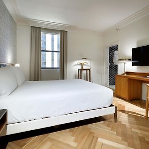 Deluxe Room Disability Access